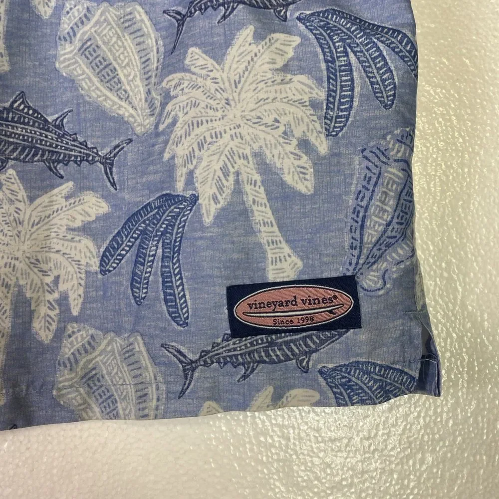 Vineyard Vines Swim Trunks Mens Size M Blue White lined Logo draw string elastic